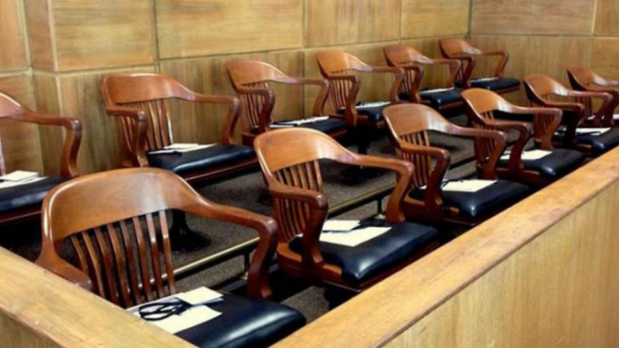 La ley Ómnibus brinda el marco para juicios por jurados